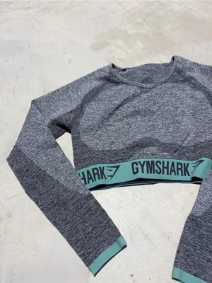 Gymshark Grey Seamless Long Sleeve Crop Top thumbnail 2