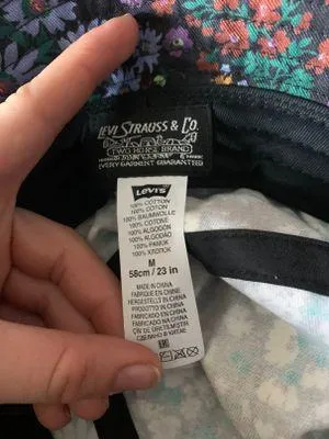 Levi's Hat thumbnail 3