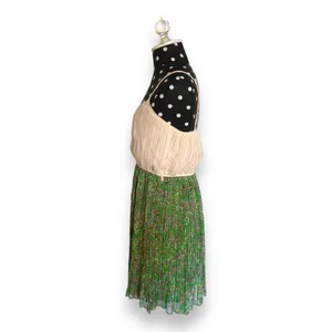 Ya Los‎ Angeles Womens Dress Sz XS Green Floral Skirt Beige Pleated Bodice thumbnail 3