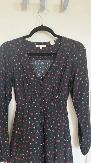XS Levi’s Midi Dress with buttons  thumbnail 3