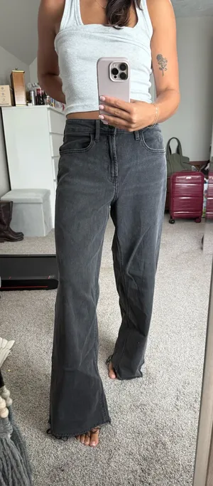 Old Navy Jeans thumbnail 1