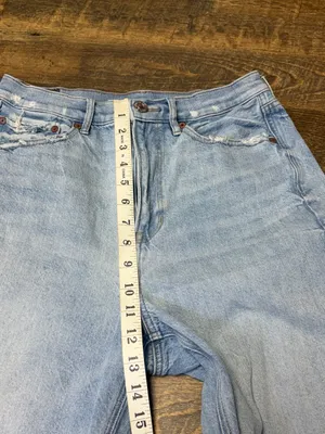 American Eagle Baggy Jeans Women’s 8 Distressed High Rise Light Blue Denim thumbnail 5