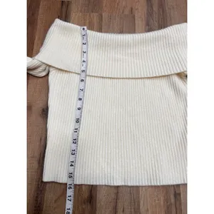 Le Lis Off Shoulder Ribbed Knit Sweater Cream Beige Long Sleeve Size S NWOT thumbnail 5