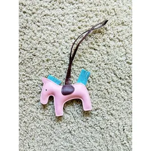 Mini Horse Bag Charm pony Faux Leather Pink with‎ Blue Mane - New thumbnail 2