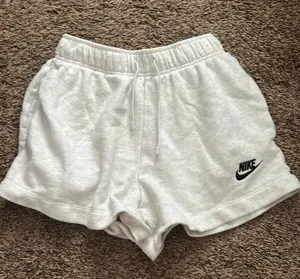 Nike Sweatshorts thumbnail 2