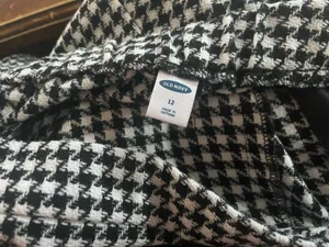 Old Navy Capri Pants flex waist band  thumbnail 3