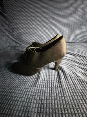 Vintage-style Ann Marino herringbone oxford heels thumbnail 2