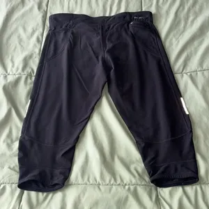 Nike Dri-Fit capri leggings thumbnail 3