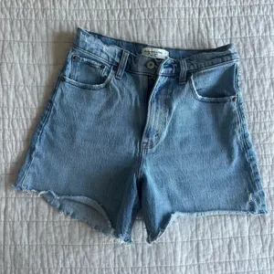 Abercrombie & Fitch The Dad Shorts High-Rise Denim Cutoff thumbnail 1
