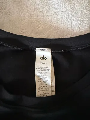 Black Alo tee shirt thumbnail 2