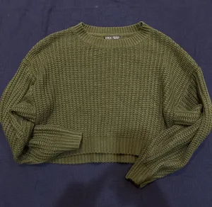 SHEIN Olive Green Textured Cropped Crewneck Sweater thumbnail 1