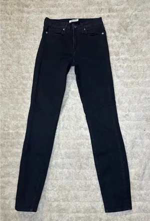Good American Good Legs black mid-rise coated straight stretch denim jeans 0/25 thumbnail 1