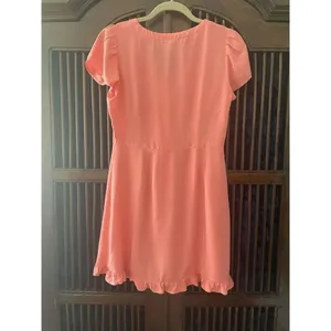 Loft Datlet Pink Button Down Short Sleeve Women’s Dress-Shirt Size 4P thumbnail 3