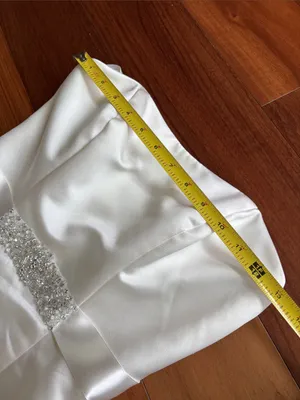 NWT David’s Bridal wedding gown thumbnail 9