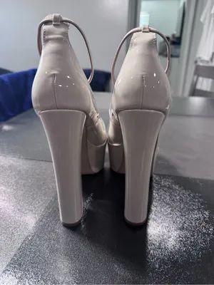 STEVE MADDEN Women's Skyrise Pumps thumbnail 3