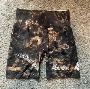 Alphalete Darc Sport  Shorts thumbnail 1