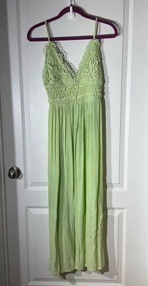 Rebellion Elegant Green Lace Maxi Dress thumbnail 1