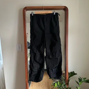 Reformation Camden Pants Black Women's S Utility Nylon Drawstring Hem Relaxed thumbnail 4