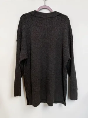 Aerie Charcoal Gray Oversized Side Slit Knit Sweater Size Small thumbnail 2