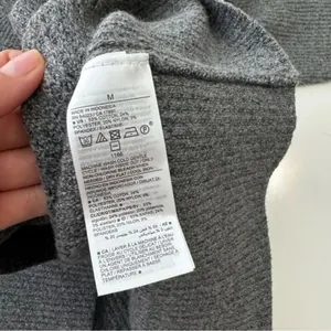 Old Navy NWT Gray V-Neck Knit Long‎ Sleeve Sweater Top Size Medium thumbnail 8