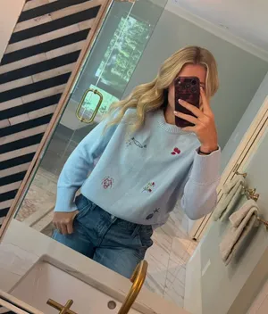 Abercrombie Sweater thumbnail 1