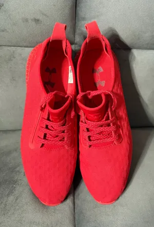 Under Armour SMGX men Size 9 Used All Red Sneakers thumbnail 1
