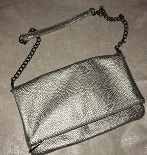 💎EXPRESS SILVER EVENING BAG💎    NWOT thumbnail 1