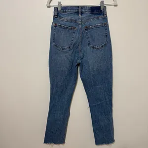 Abercrombie & Fitch The Ankle Straight Ultra High Rise Curve Love Size 26 / 2 thumbnail 5