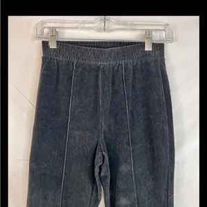 AERIE Womens Black Flare Corduroy Velvet Pant Sz XS Athletic Casual 38x 27 Comfy thumbnail 4