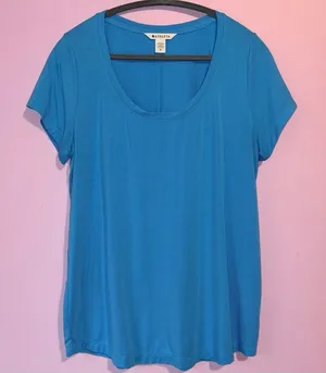 Athleta Stratus II Tee Short Sleeve Shirt Women M Athleisure Travel Errands Gym thumbnail 1