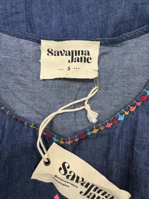 Savanna Jane The Alyssa Embroidered Dress - Denim. Size Small thumbnail 9