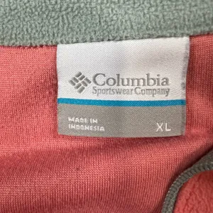Columbia women’s Pink and Gray Quarter-Zip Sweatshirt size XL thumbnail 2