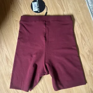 White Fox Boutique OFFSTAGE RIBBED BIKE SHORTS thumbnail 5