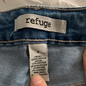 Refuge Distressed jean shorts thumbnail 3
