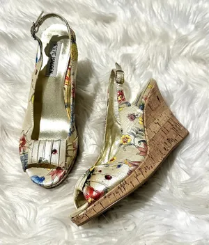 Steve Madden Y2K Floral Slingback Peep-toe Wedge Sz 7 thumbnail 1