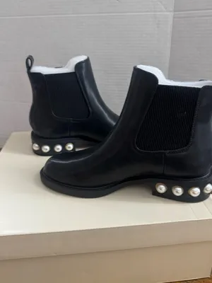 NEW On 34th Women Pearl Heeled Chelsea Boots Jeovana Size 5 Black Ankle Bootie thumbnail 3