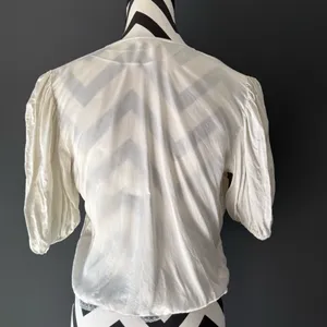 WILFRED Blouse Pearl Button Puff‎ Sleeve Lace Trim White Small thumbnail 4