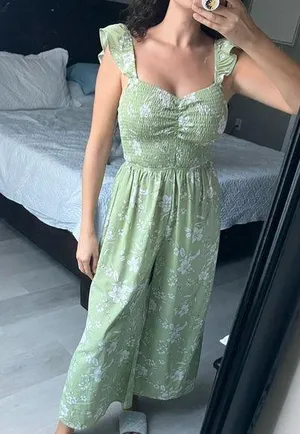 Green Floral Jumpsuit Size M thumbnail 1
