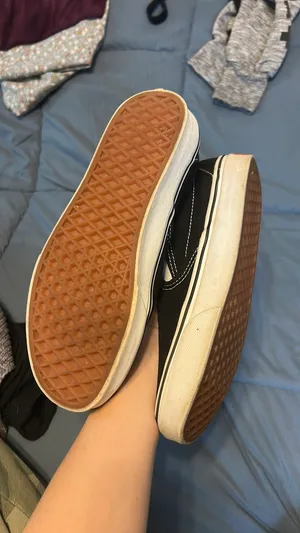 Black Vans Slip-On Women’s thumbnail 4
