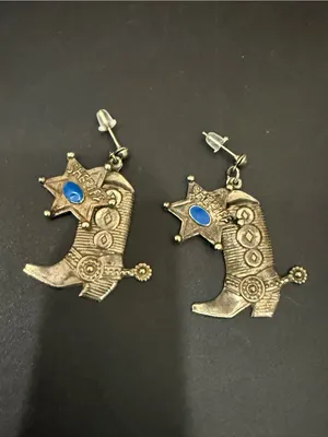 Vintage Style Silver-tone Cowboy Boots Sheriff Dangle Earrings thumbnail 2