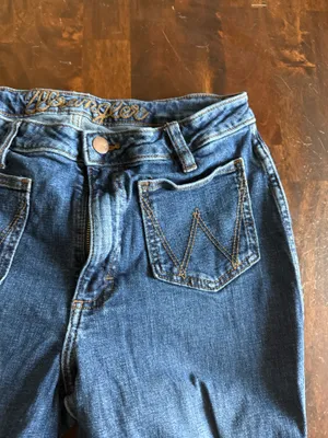 Wrangler Jeans Bell Bottom thumbnail 8