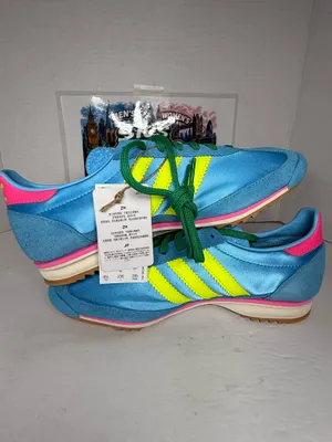 Women’s Adidas SL 72 size 6.5W thumbnail 2