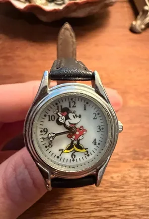 Disney Minnie Mouse Watch with Leather Black Strap thumbnail 1