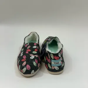 NWT Toms Black and Pink Christmas Loafers thumbnail 3