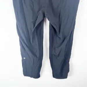 LULULEMON Black Dance Studio Secure Pockets Drawstring Waist Crop Pants Size 8 thumbnail 6
