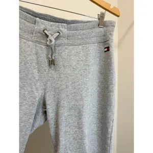 Tommy Hilfiger Sport Gray Sweatshirt Joggers Drawstring Sweatpants XL thumbnail 3