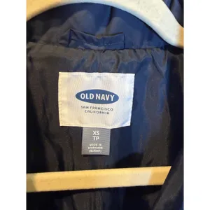 Old Navy Womens Navy Blue Quilted Puffer Vest Gold Zip Size XS NEW thumbnail 3