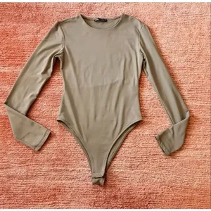 ZARA Taupe Long Sleeve Bodysuit Snap Closure Stretch Top Size S thumbnail 1