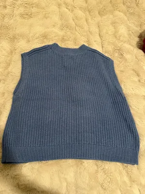 Abercrombie Sleeveless Blue Sweater thumbnail 2