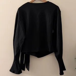 Commence black Twist Knot Balloon Sleeve Sweatshirt crewneck gold button S NWT thumbnail 3